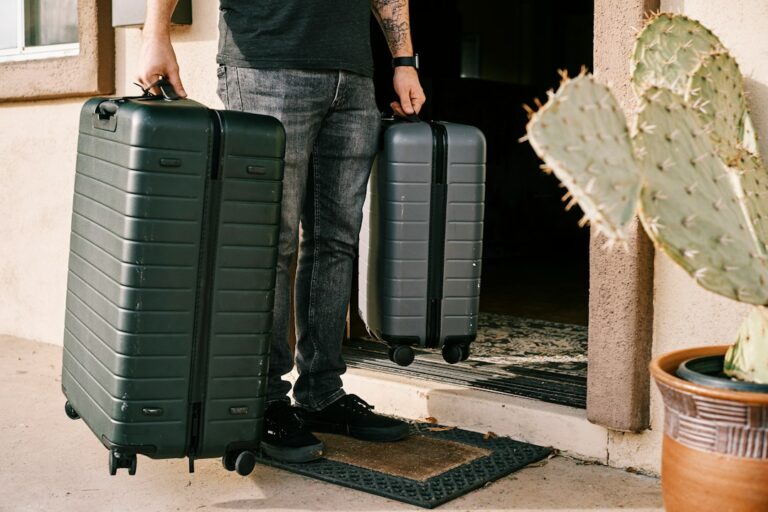 Tips for Selecting the Right Luggage for Easy Travel